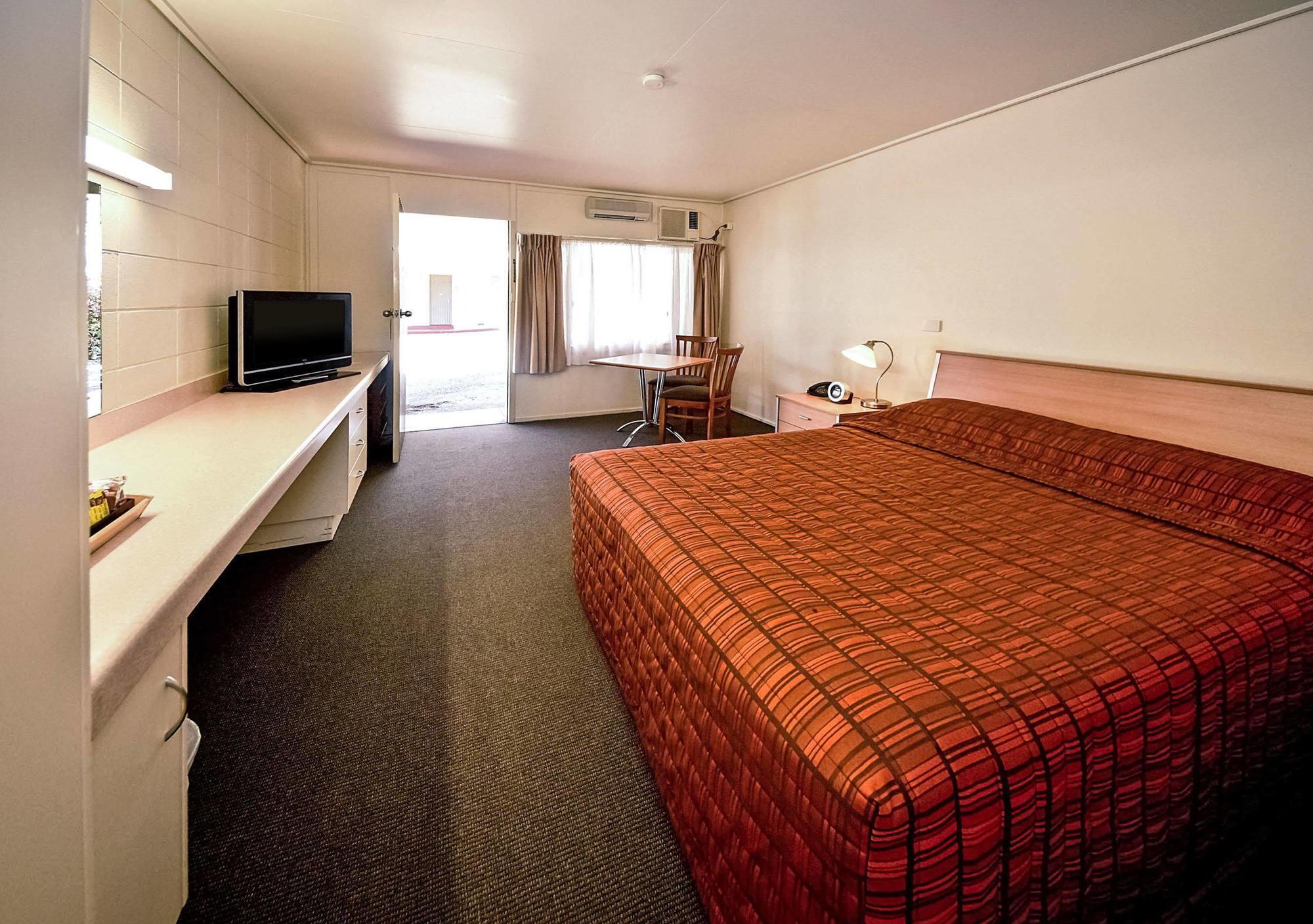 Gladstone Cbd Motel ภายนอก รูปภาพ